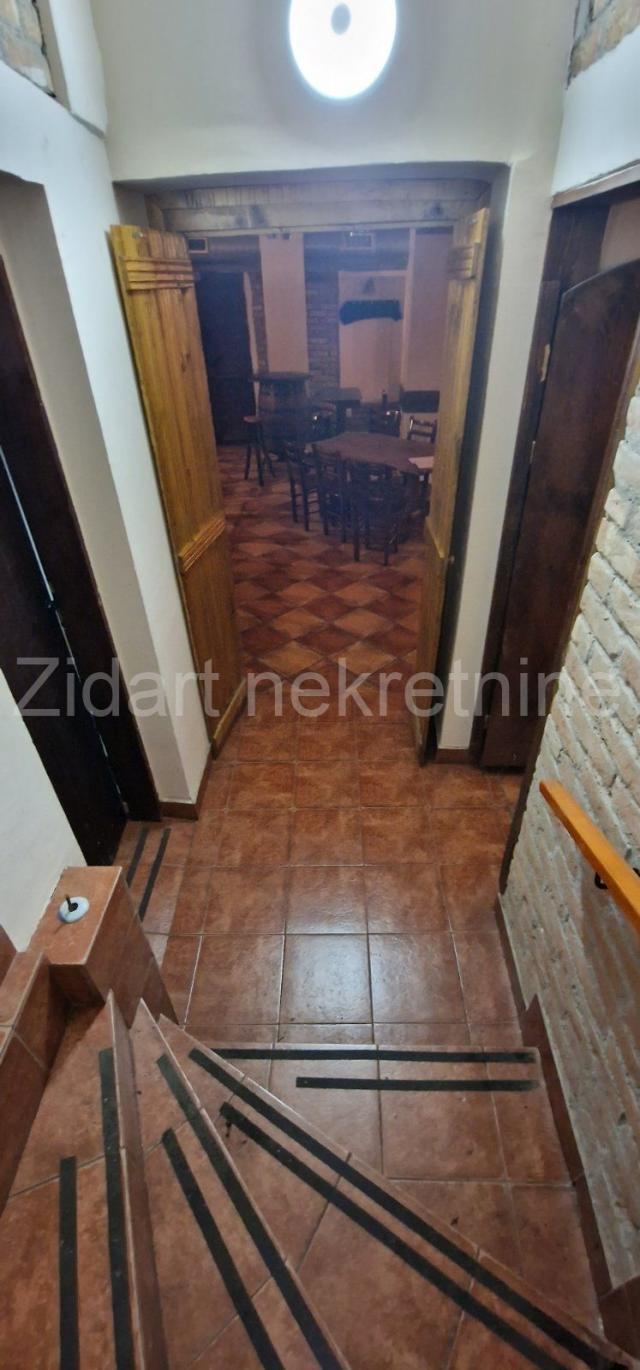 Zemun, Gardoš, stambeno poslovni objekat, izdavanje