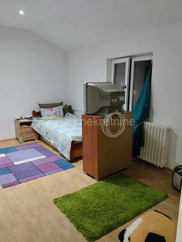 Batajnica, Zemun, prodaja, duplex