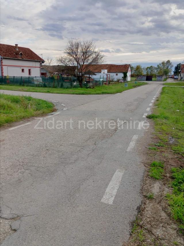 Petrovčić, odličan plac 11a, dozvoljena gradnja