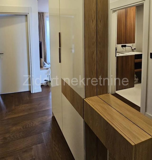 Izuzetan Lux apartman, Wellnes&Spa, Garaža