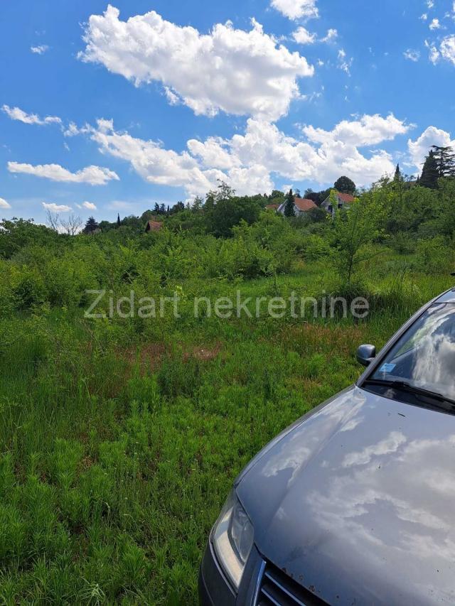 Stari Slankamen, građevinska parcela 1079m2