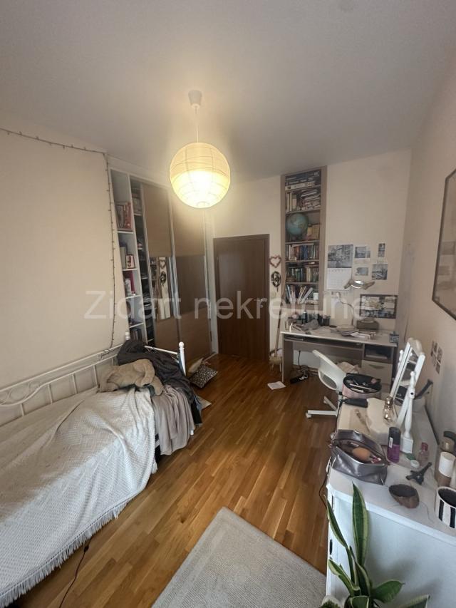 Zemun, Gornji grad, novija gradnja, 72m2