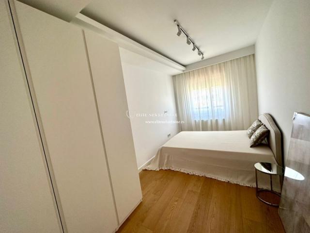 Izdavanje / Nov penthouse sa terasom od 85m2 na Vracaru. 