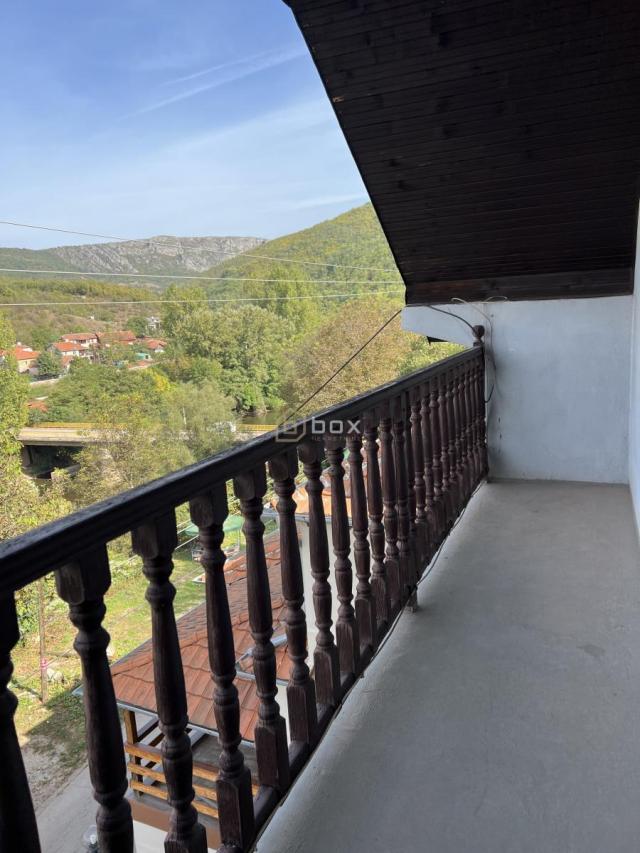 Kuća, 180m2, Prosek