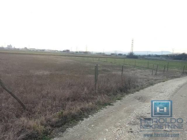 15 a plot of land on Ribarski put