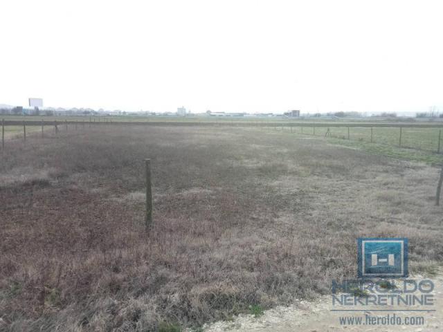 15 a plot of land on Ribarski put