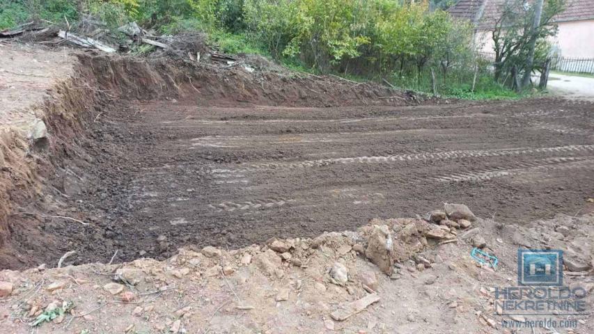 Građevinsko zemljište u Voljavču za izgradnju kuće