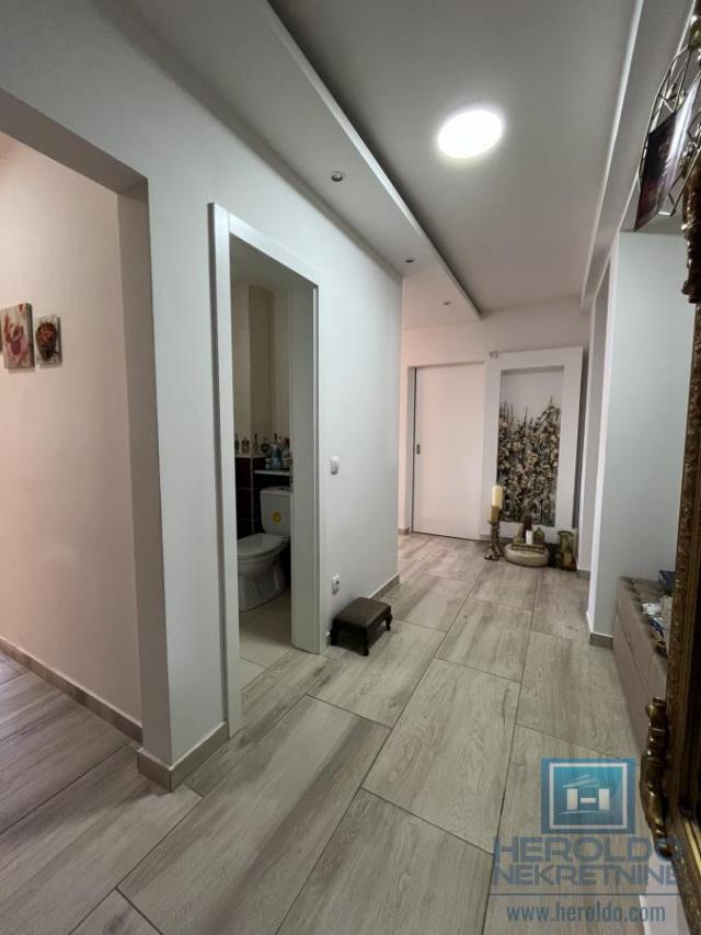 Luksuzan penthouse u širem centru Jagodine