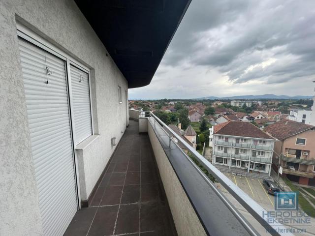 Penthouse u Širem centru Jagodine