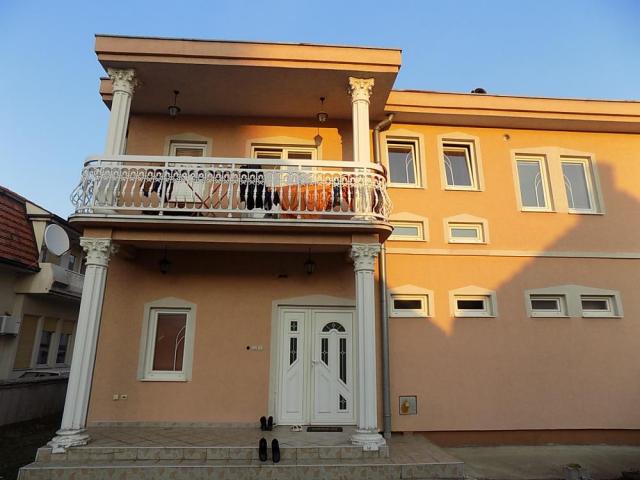 House with business premises, Aqua Park