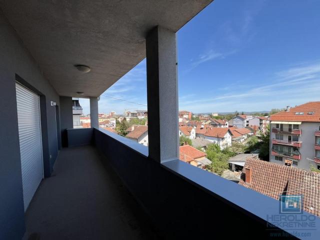 Luksuzan penthouse u širem centru Jagodine