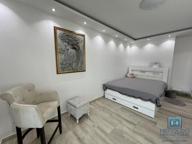 Luksuzan penthouse u širem centru Jagodine