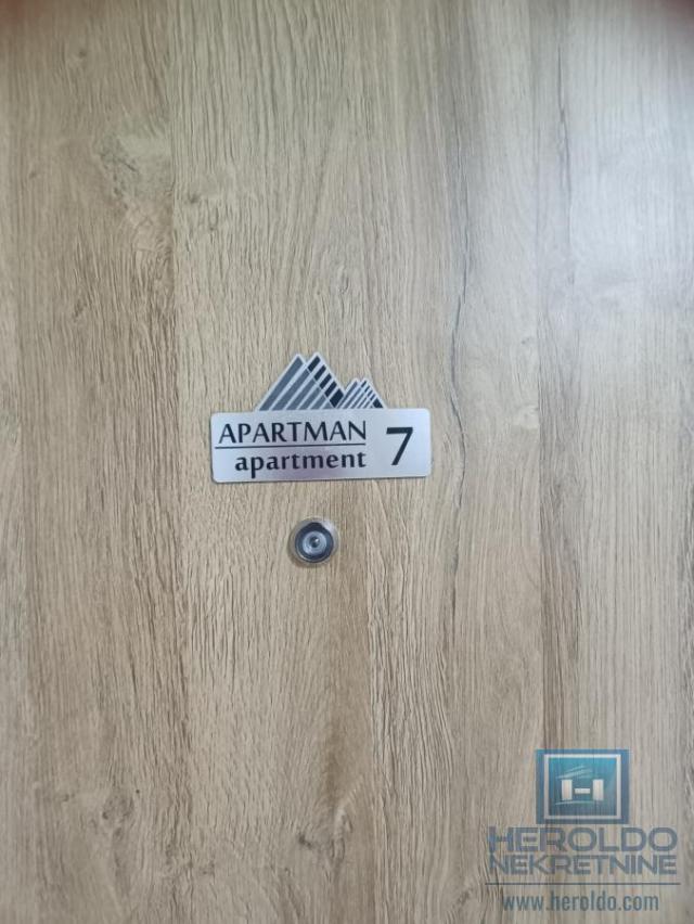 Na prodaju apartman na Zlatiboru