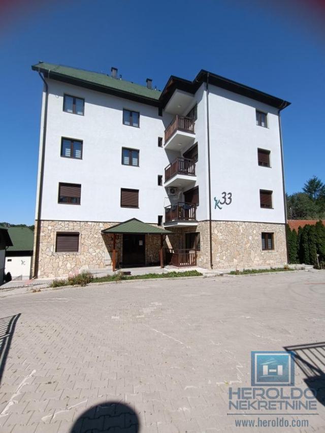 Na prodaju apartman na Zlatiboru