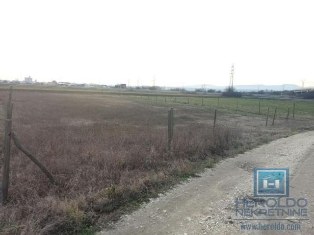 15 a plot of land on Ribarski put