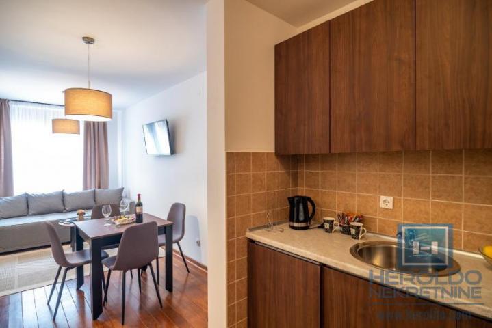 Apartman na prodaju