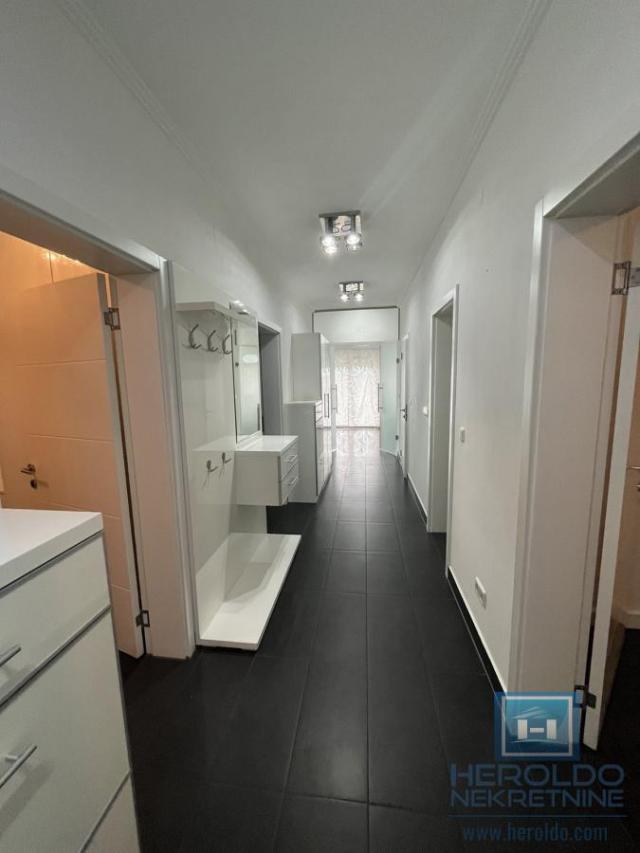 Penthouse u Širem centru Jagodine