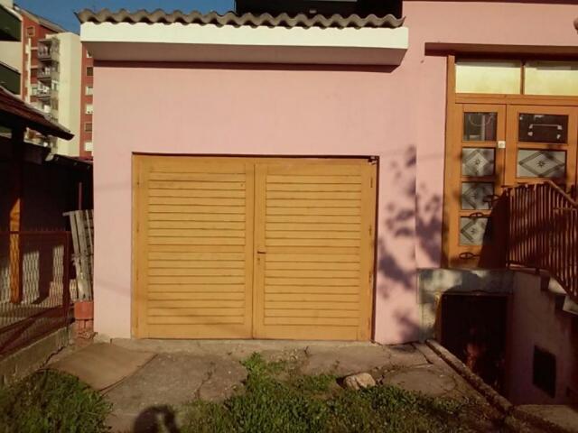 House with garage - ready to move into