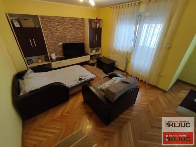 NOVO NASELJE, 81m2, Troiposoban-Duplex