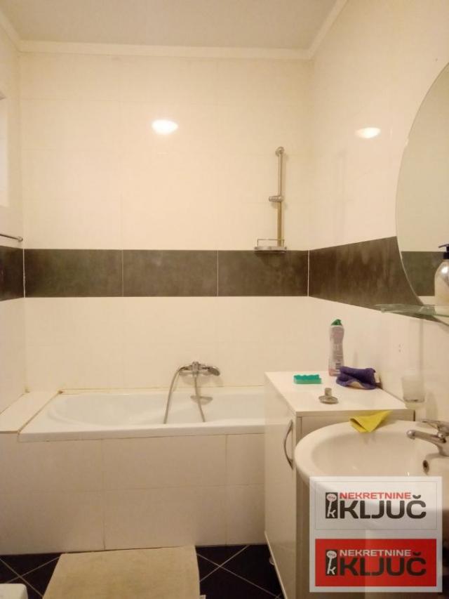 FUTOŠKA PIJACA, 81m2, četvorosoban! DUPLEX