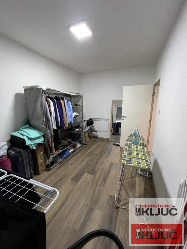 KOD ALMAŠKE CRKVE, 71m2, Trosoban, RENOVIRAN, NAMEŠTEN