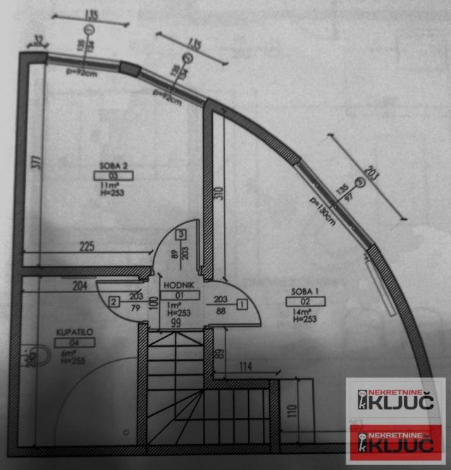 GRBAVICA, 122m2, Četvorosoban-Penthouse-Komplet opremljen!!!