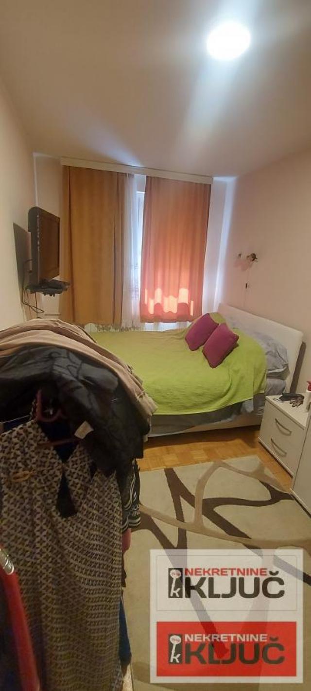 KOD ŽELEZNIČKE STANICE, 50m2, Dvosoban, Renoviran