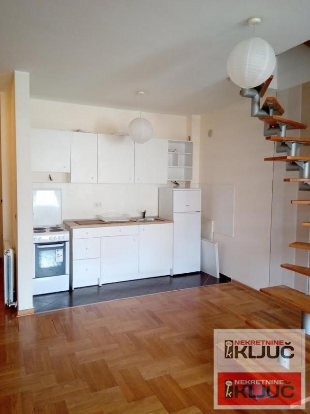 FUTOŠKA PIJACA, 81m2, četvorosoban! DUPLEX