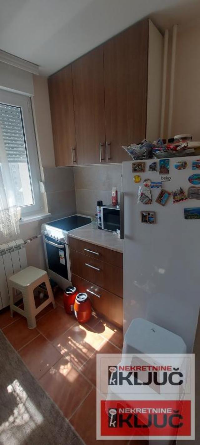 KOD ŽELEZNIČKE STANICE, 50m2, Dvosoban, Renoviran