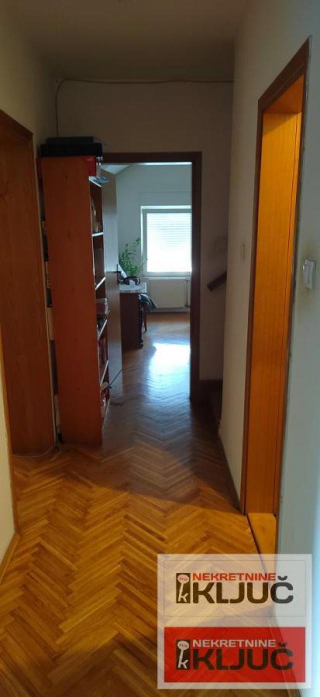 ŽELEZNIČKA STANICA, 91 m2, Četvorosoban-Duplex