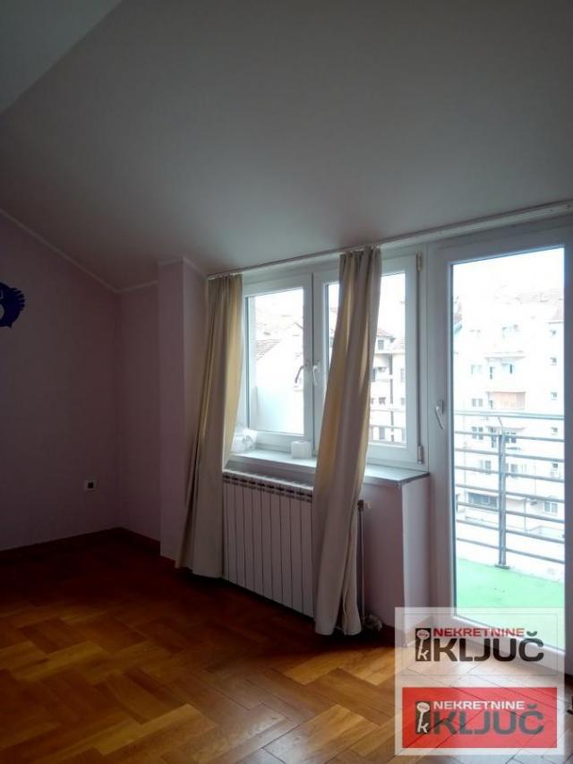 FUTOŠKA PIJACA, 81m2, četvorosoban! DUPLEX