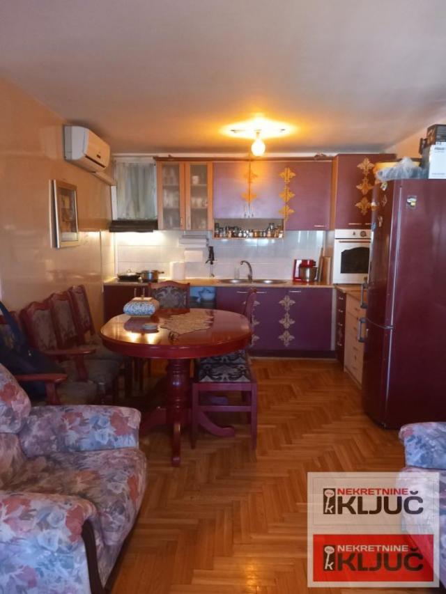 PODBARA, 63m2, Trosoban-DUPLEX