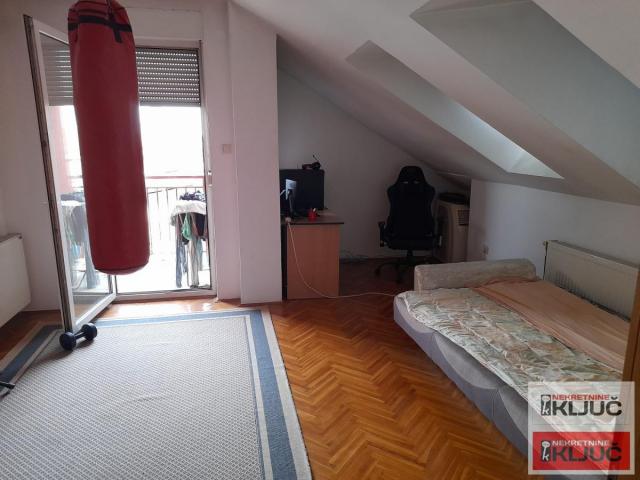 ŽELEZNIČKA STANICA, 91 m2, Četvorosoban-Duplex