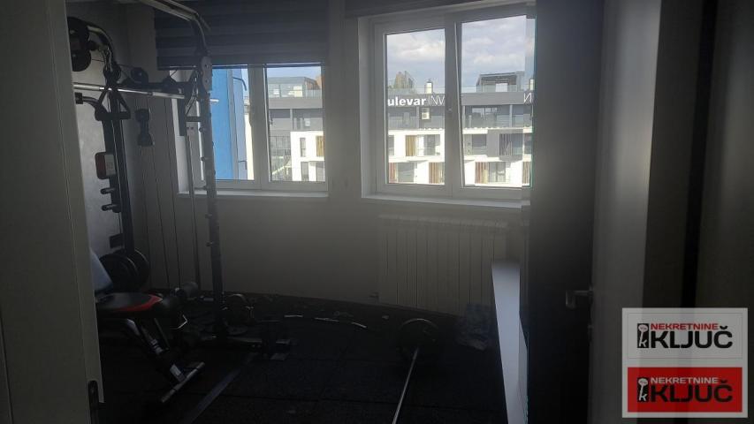 GRBAVICA, 122m2, Četvorosoban-Penthouse-Komplet opremljen!!!