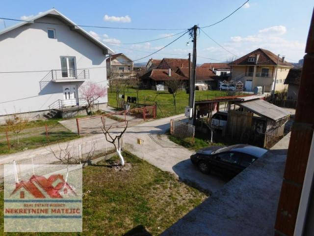 KUĆA, 270 M2 PETROVAC + 6 ARI PLACA, CENA – 120. 000 E