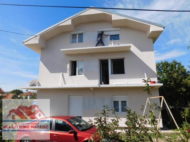 KUĆA, 270 M2 PETROVAC + 6 ARI PLACA, CENA – 120. 000 E