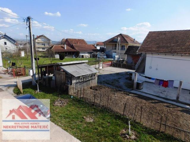 KUĆA, 270 M2 PETROVAC + 6 ARI PLACA, CENA – 120. 000 E