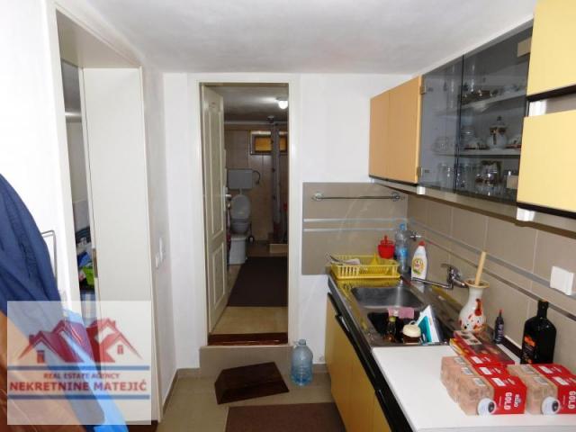 KUĆA 160M2 NOVOGRADNJA+5, 4 ARA PLACA-BRESNICA --150. 000 E