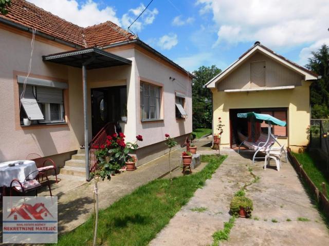 KUĆA GROŠNICA 180M2+9 ARI PLACA –85. 000 E