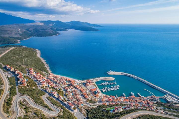 VISTERIJA RESIDENCES U MARINA VILLAGEU, UVALA LUŠTICA