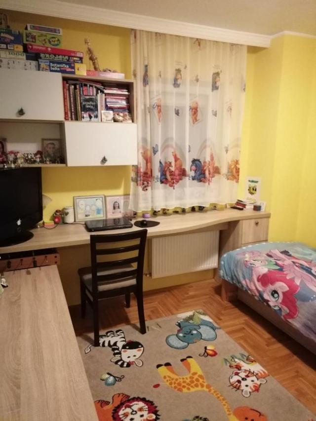 Duplex bez kosina sa sopstvenim dvorištem