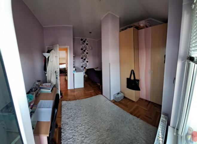 Četvorosoban duplex na Novoj Detelinari