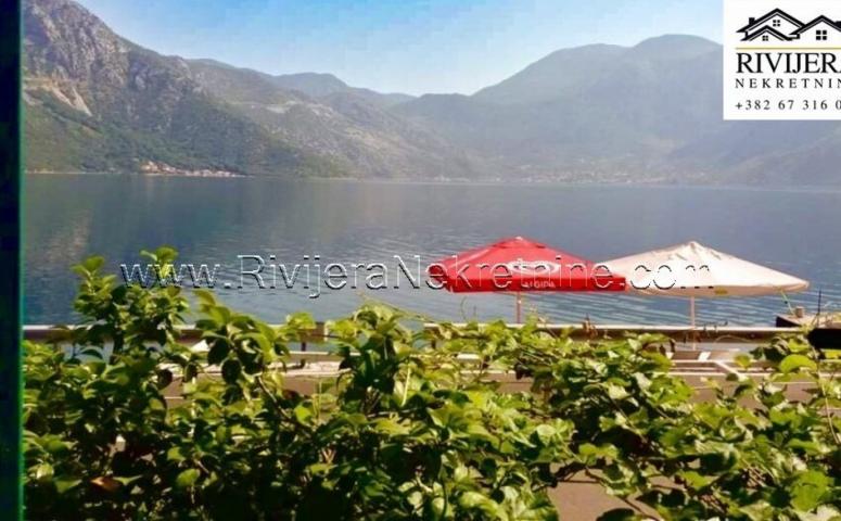 A house in Kostanjica in Boka Bay is for sale, situated on the first line 