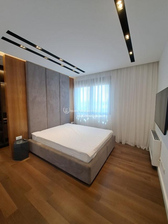 Luksuzan Penthouse  sa pogledom Hram, Vracar