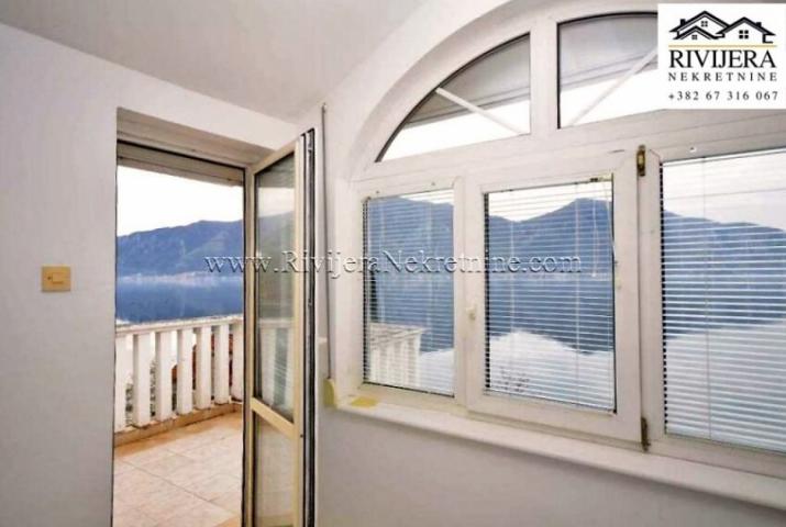 Two bedroom apartment in Ljuta Kotor