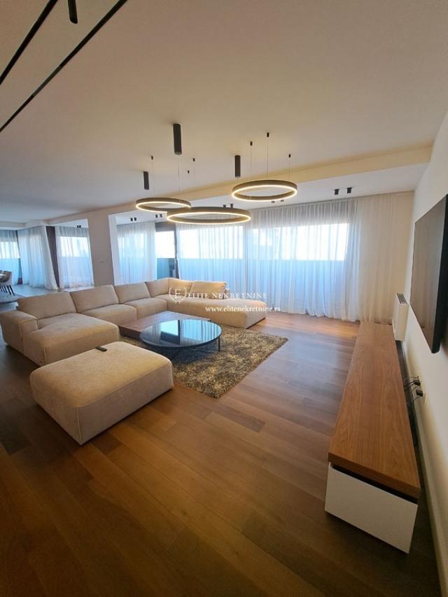 Luksuzan penthouse Vracar, 2 garazna mesta