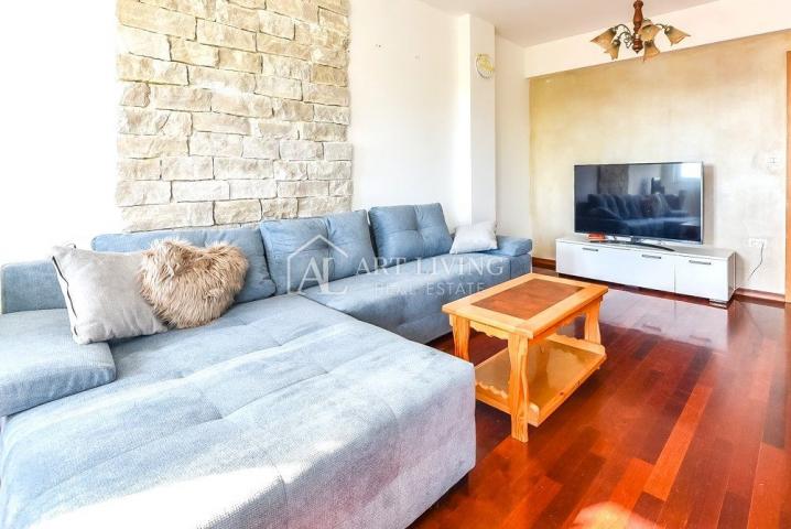 Rovinj-okolica, apartmanka kuća s bazenom