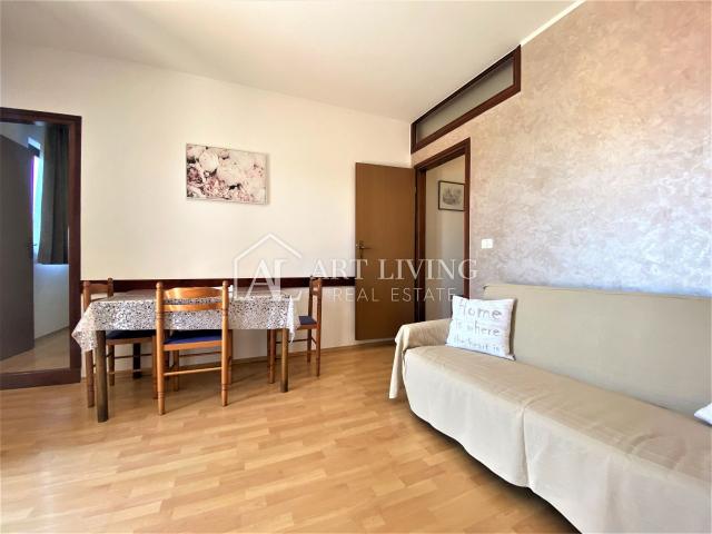 Umag-surroundings, apartment villa 150m from the sea