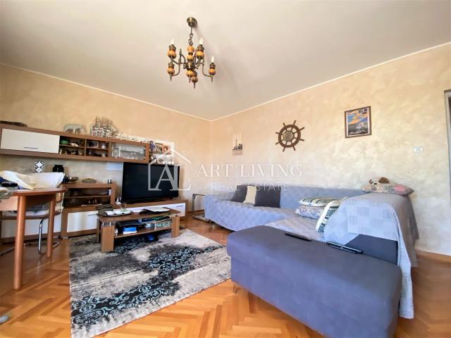 Umag-surroundings, apartment villa 150m from the sea