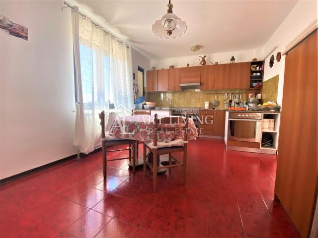 Umag-surroundings, apartment villa 150m from the sea